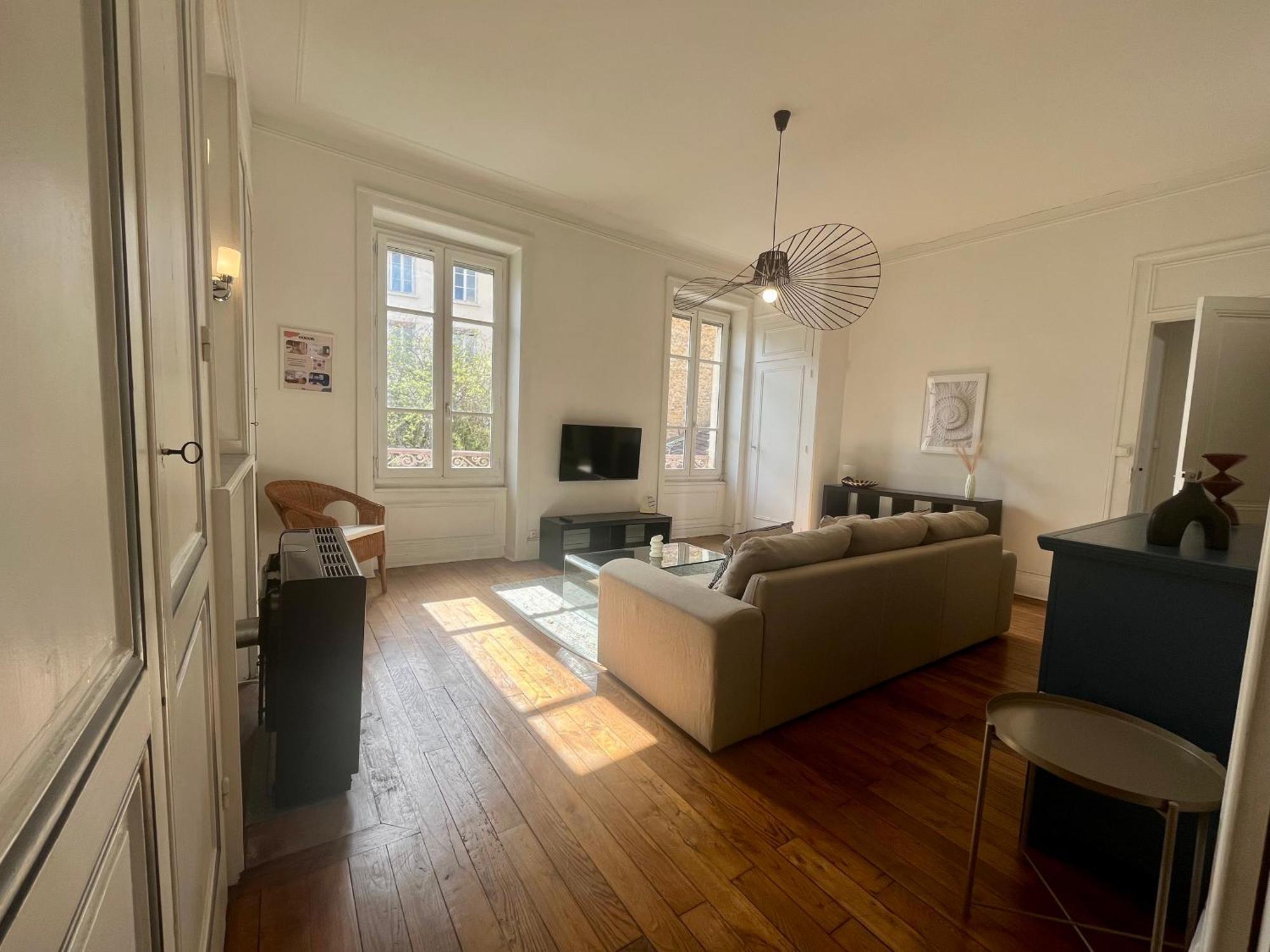 Suite Lavani Lyon Exterior foto