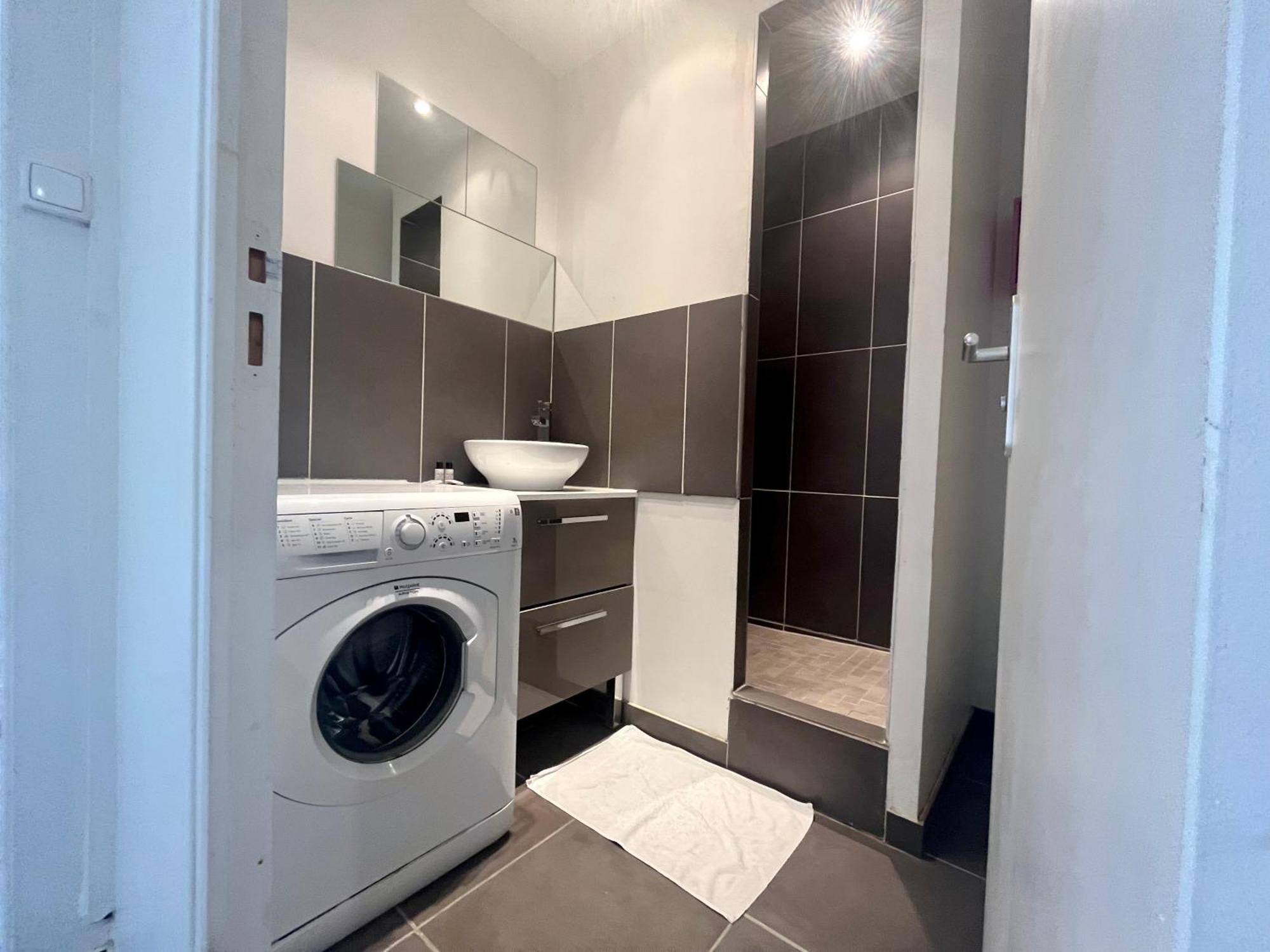 Suite Lavani Lyon Exterior foto